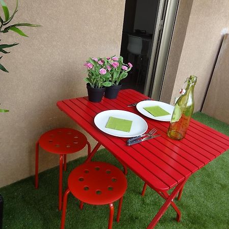 La Haut Sur La Colline Apartman Lyon Kültér fotó